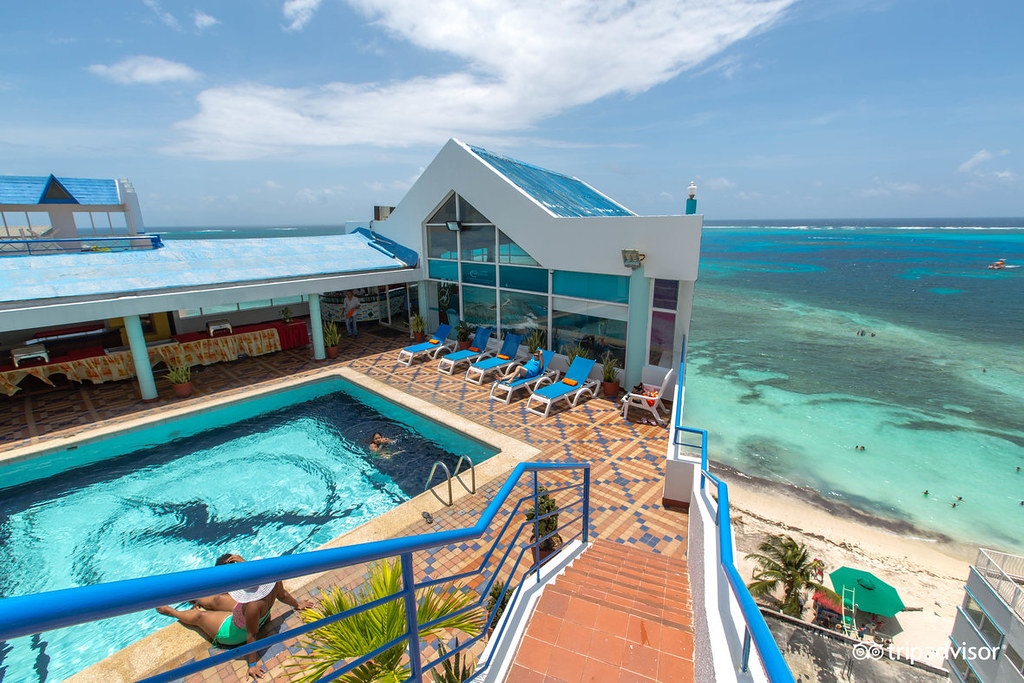 51018157998_6553de2d4e_b-1